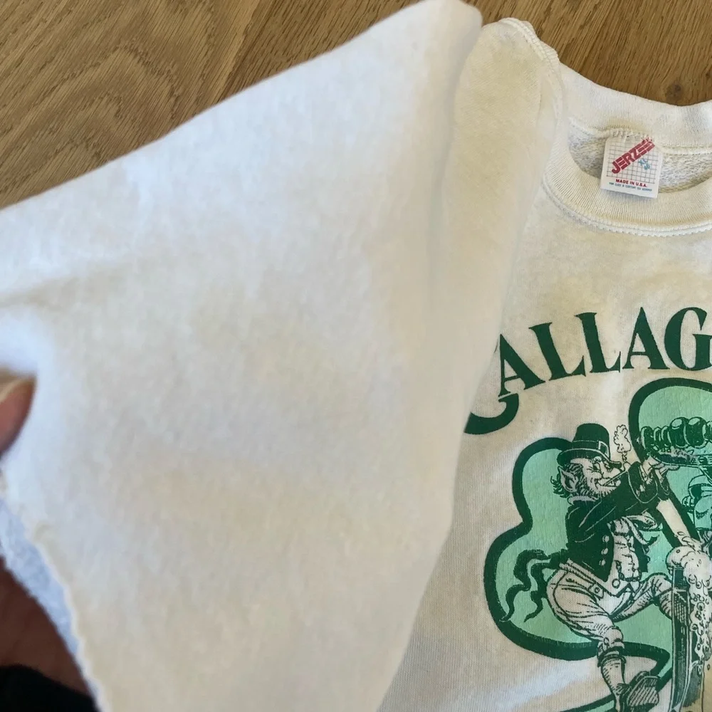 90’s vintage irish pub cut off sweatshirt - Picture 5 of 7